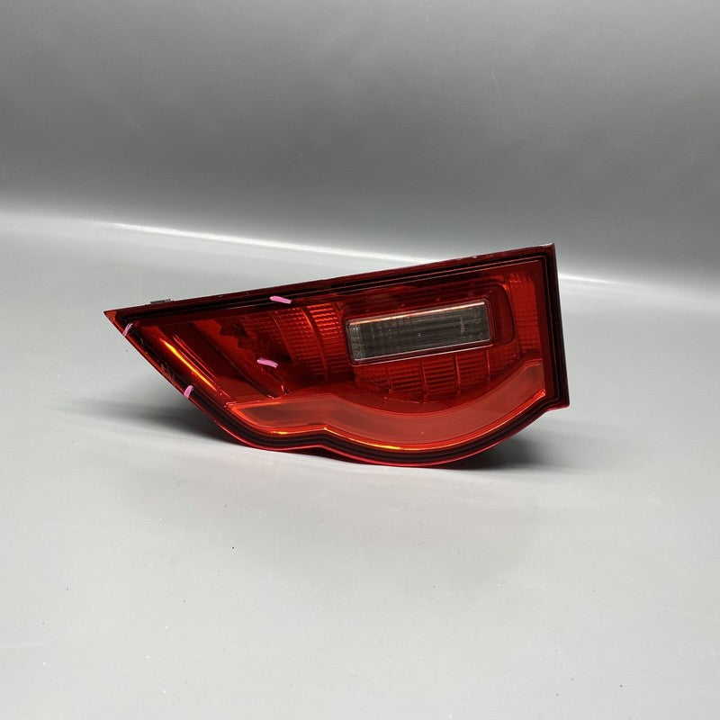 HK83-15K272-AA JAGUAR F-PACE INNER TAIL LIGHT HK83-15K272-AA 2017 2018 2019 OEM 