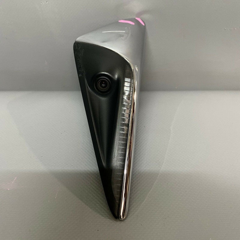 1125106-00-B TESLA MODE S, X  FENDER MARKER WITH CAMERA RIGHT SIDE 2016 2017 2018 2019 OEM 