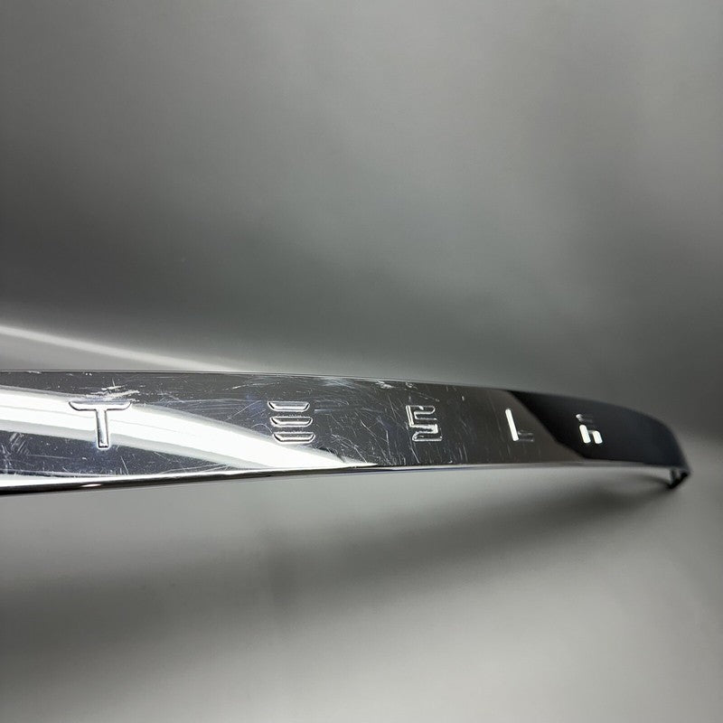 1008856-00-C TESLA MODEL S GATE CHROME LIFTGATE APPLIQUE 2012 2013 2014 2015 OEM 1008856-00-C