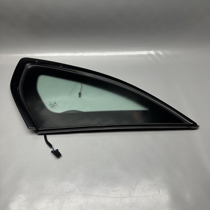 36A845298AA BENTLEY BENTAYGA QUARTER GLASS RIGHT REAR 2016 17 2018 2019 2020 OEM 36A845298AA