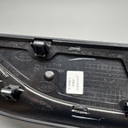 LAND ROVER DISCOVERY FENDER GRILLE VENT 2021 2022 2023 OEM LR164409