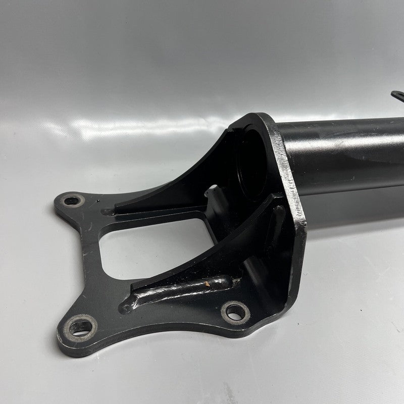 1027581-00-H TESLA MODEL X TOW HITCH REAR 2022 2023 2024 OEM 1027581-00-H