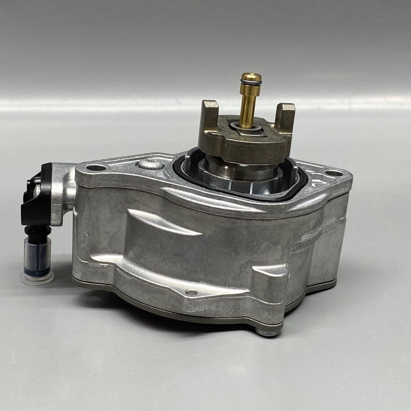 LR082226 / FX23-2A451-AB LAND ROVER DEFENDER PUMP VACUM RIGHT 2020 2021 2022 OEM FX23-2A451-AB