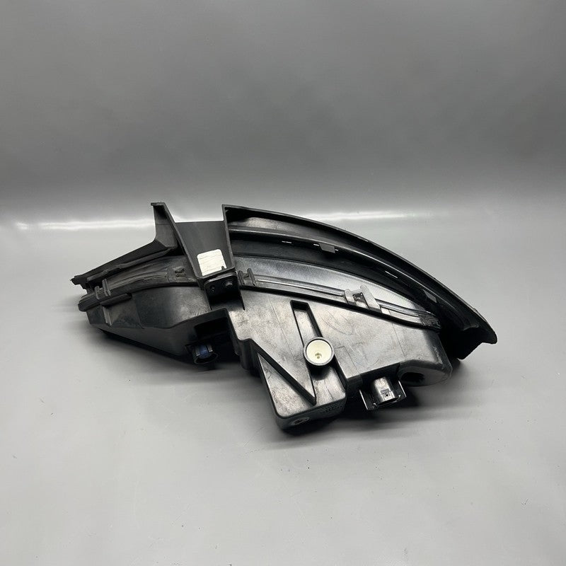 9403949 CHRYSLER 300 FOG LIGHT LEFT DRIVER 2015 2016 2017 2018 OEM 9403949