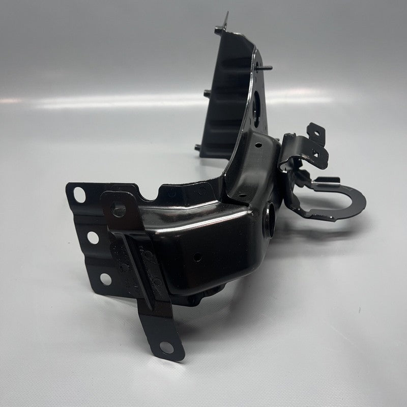 9Y0821472 PORSCHE CAYENNE HEADLAMP FENDER BRACKET SUPPORT 2019 2020 2021 OEM 9Y0821472