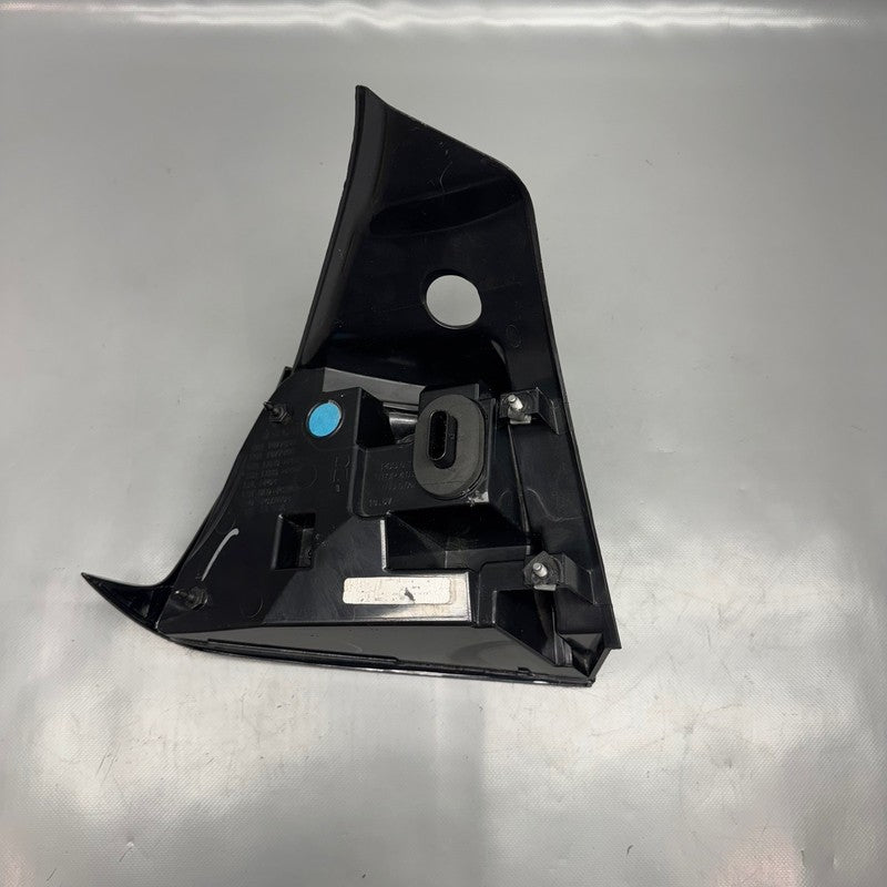 TESLA MODEL 3 TAIL LIGHT RIGHT PASSENGER 2017 2018 2019 2020 2021 LED 