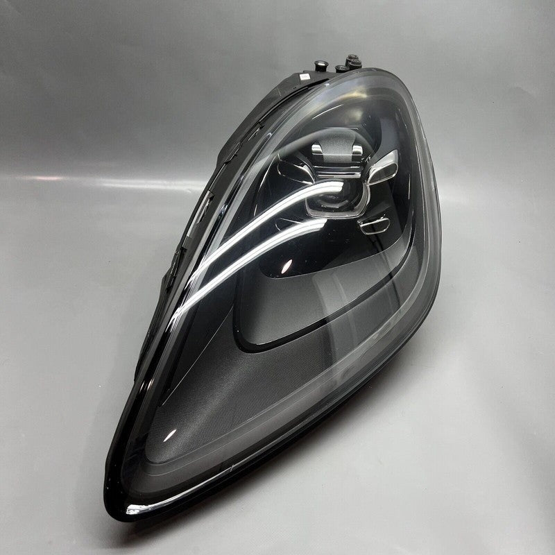 PORSCHE CAYENNE GTS HEADLIGHT LEFT DRIVER 2019 2020 2021 2022 LED OEM 