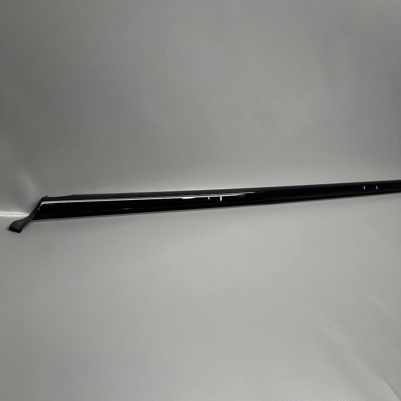 9Y0837475J PORSCHE CAYENNE DOOR WINDOW MOLDING LEFT FRONT 2019 2020 2021 2022 9Y0837475J