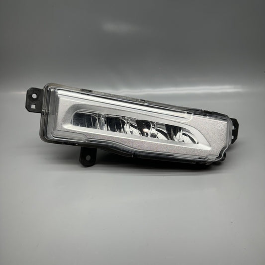 63177406366 BMW X5 M-SPORT FOG LIGHT RIGHT PASSENGER 2019 2020 2021 LED OEM 63177406366