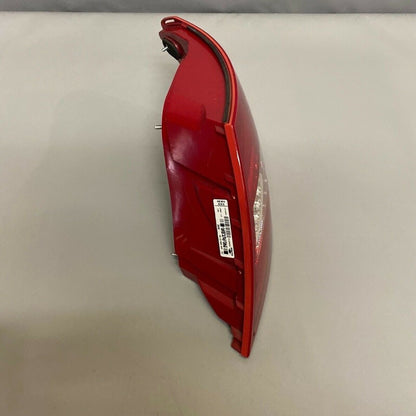 2049060703 MERCEDES BENZ C250 TAIL LIGHT RIGHT PASSENGER SIDE 2012 2013 2014 W204 LED OEM