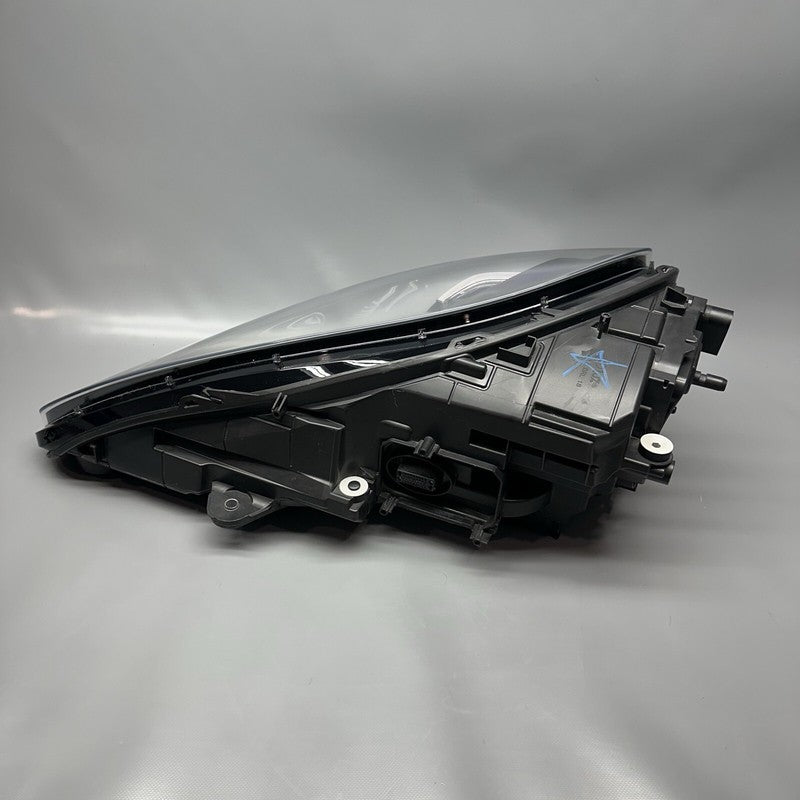 95B941010AR PORSCHE MACAN HEADLIGHT RIGHT PASSENGER 2019 2020 FULL LED OEM 95B941010AR