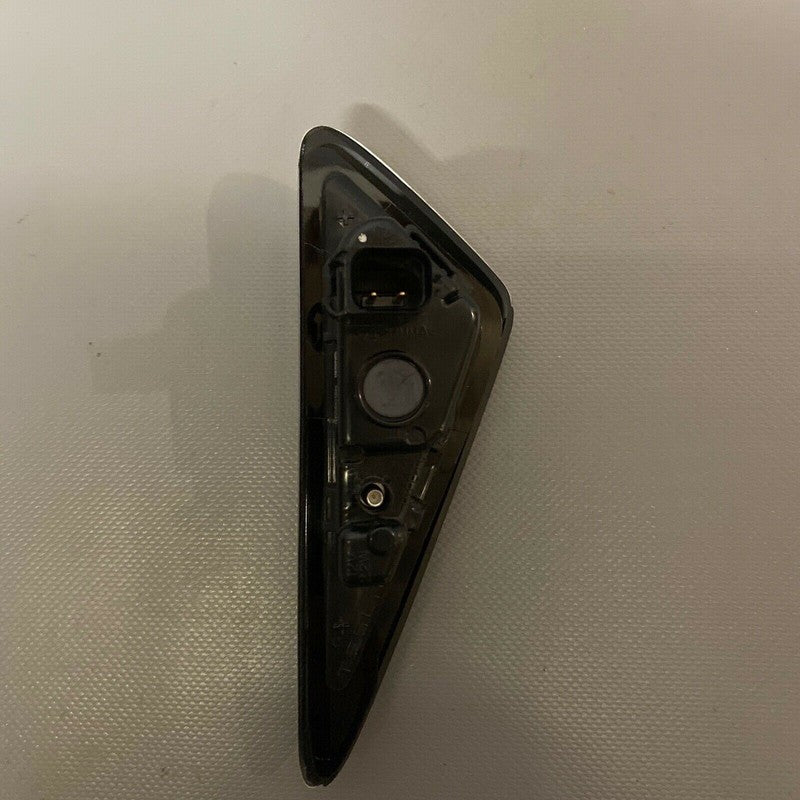 TESLA MODE S, X  FENDER MARKER WITH CAMERA RIGHT SIDE 2016 2017 2018 2