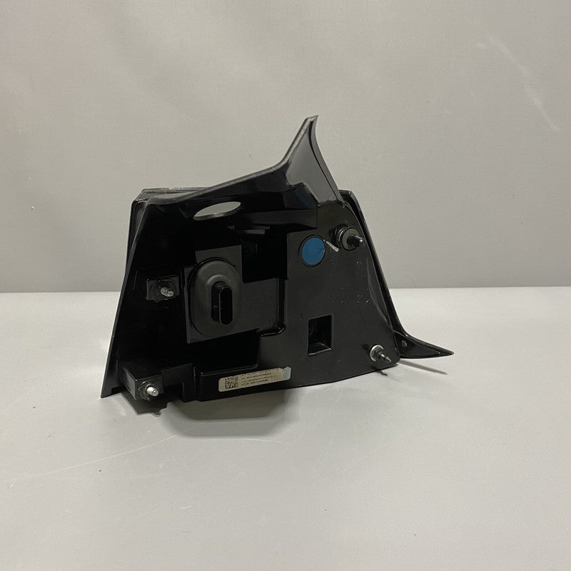 MODEL 3 TESLA MODEL 3 TAIL LIGHT LEFT DRIVER 2017 2018 2019 2020 OEM