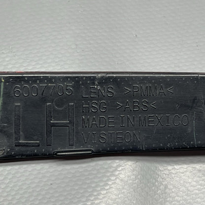 6007705-00-C TESLA MODEL S REAR BUMPER REFLECTOR LEFT DRIVER 2016 2017 2018 2019 2020 OEM