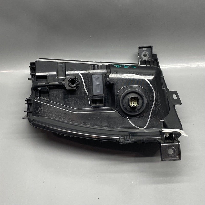 TESLA MODEL X FOG LIGHT RIGHT PASSENGER 2016 2017 2018 2019 2020 10343