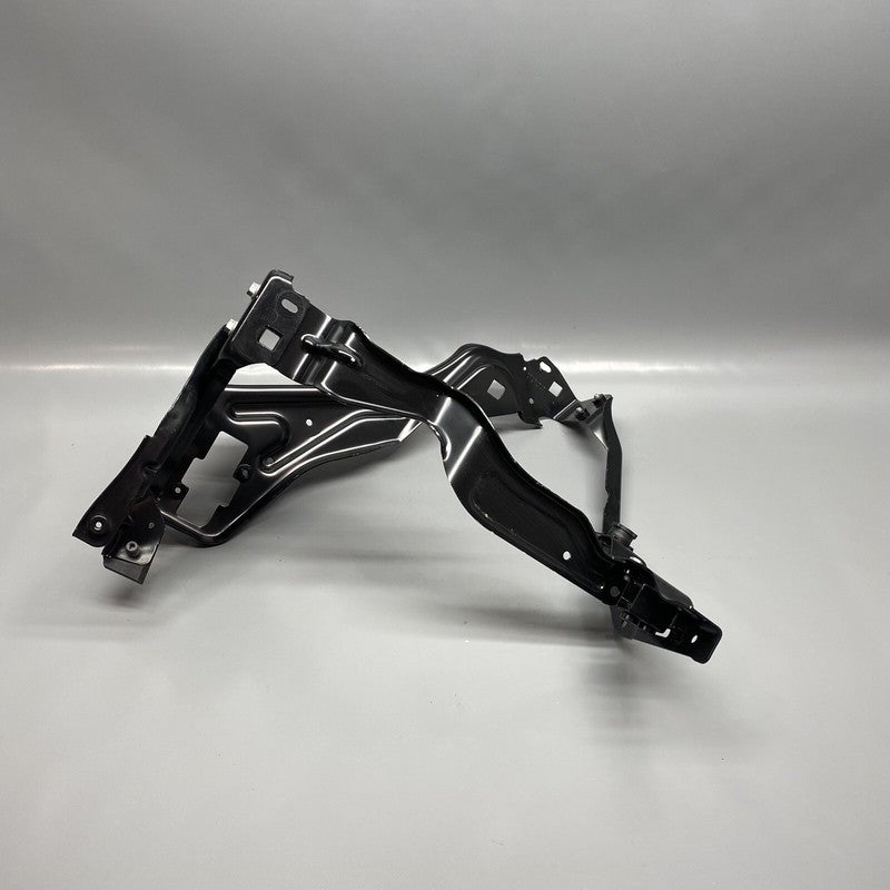 204620590 MERCEDES BENZ C300 HEADLIGHT SUPPORT BRACKET RIGHT 2008 2009 2010 2011 OEM