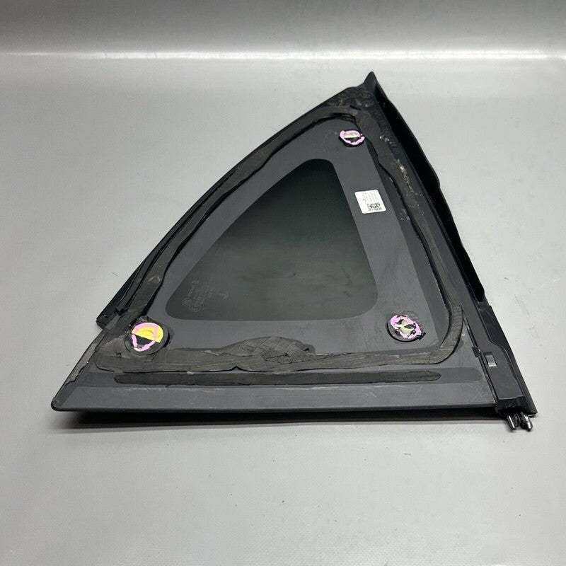 1495740-00-E TESLA MODEL Y QUARTER GLASS LEFT REAR 2020 2021 2022 2023 OEM 1495740-00-E