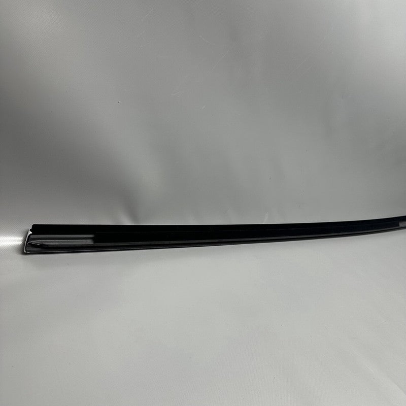 1080748-00-i TESLA MODEL 3 DOOR WINDOW MOLDING RIGHT REAR 2017 18 2019 2020 OEM 1080748-00-i
