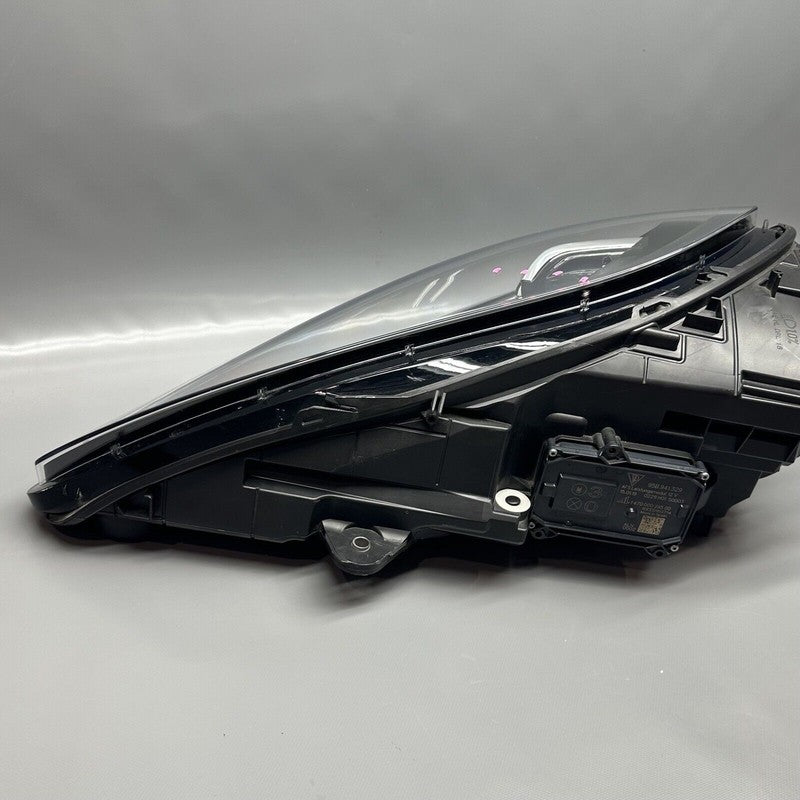 95B941010AR PORSCHE MACAN HEADLIGHT RIGHT PASSENGER FULL LED 2019 2020 2021 OEM 95B941010AR