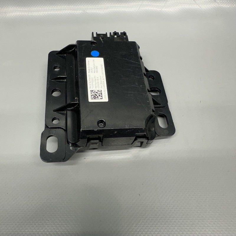 1093295-00-A TESLA MODEL 3 CENTER CONSOLE USB DATA CHARGER MODULE 2017 18 2019 1093295-00-A