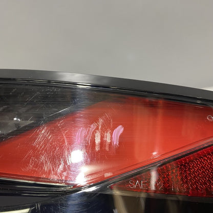 K8D2-13404-BE RANGE ROVER EVOQUE TAIL LIGHT RIGHT SIDE K8D2-13404-BE OEM 2018 2019 2020