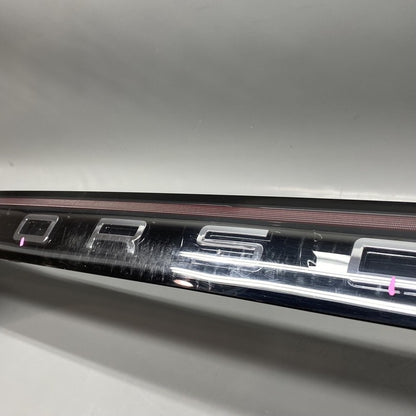 9Y0945081Q PORSCHE CAYENNE TRUNK CENTER TAIL LIGHT LED 2019 2020 2021 OEM 9Y0945081Q