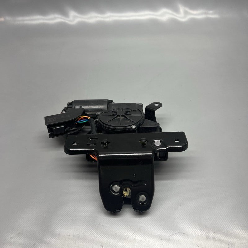 1500604-00-B TESLA MODEL 3 Y LIFTGATE CINCH LATCH 2018 2019 2020 2021 2022 2023 OEM 