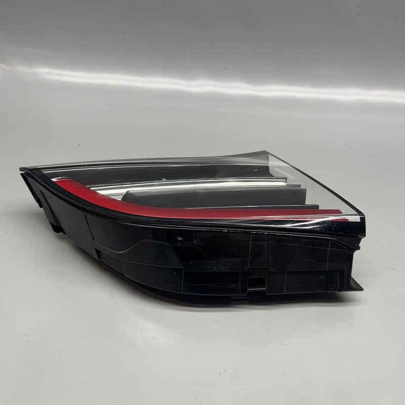 TESLA MODEL Y TAIL LIGHT TRUNK LEFT DRIVER 2020-2022 2023 2024 4 PIN O