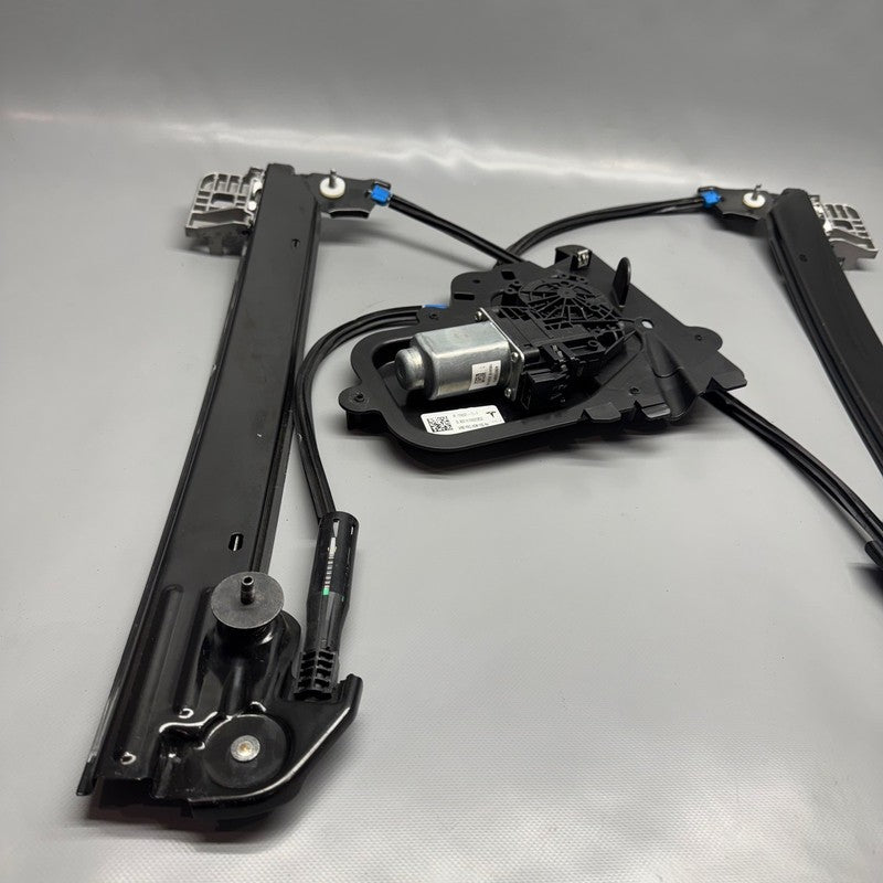TESLA MODEL 3 WINDOW REGULATOR RIGHT FRONT 2017 2018 2019 2020 OEM 109