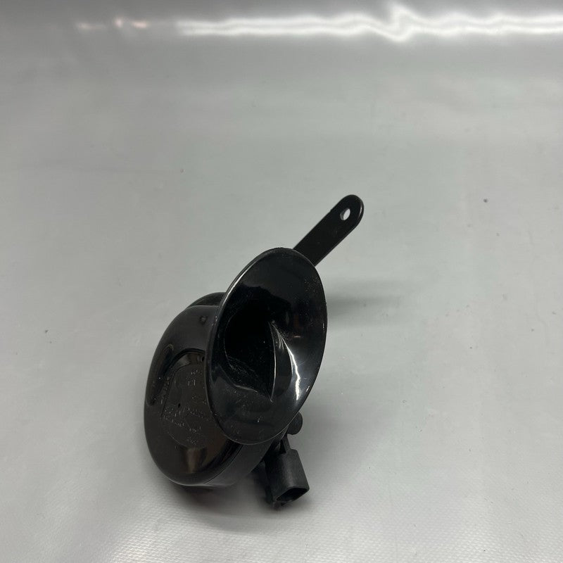 1486943-00-A TESLA MODEL 3 HORN RIGHT 2017 2018 2019 2020 OEM 1486943-00-A