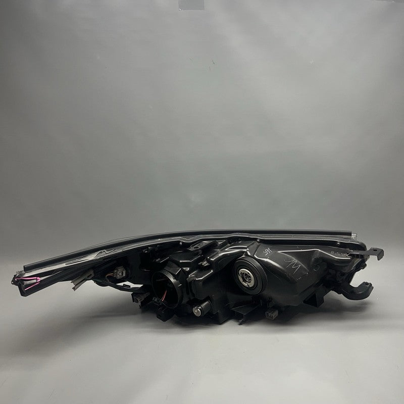 TOYOTA HIGHLANDER HEADLIGHT LEFT DRIVER 2017 2018 2019 HALOGEN