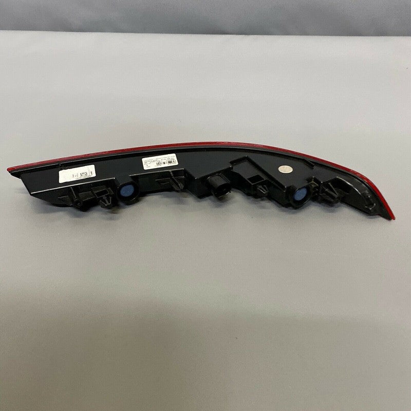 7P5945701B PORSCHE CAYANNE REAR BUMPER REFLECTRO LEFT DRIVER SIDE 2015 2016 OEM