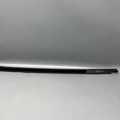 9Y0837476H PORSCHE CAYENNE DOOR BELT MOLDING RIGHT FRONT 2019 2020 OEM 9Y0837476H