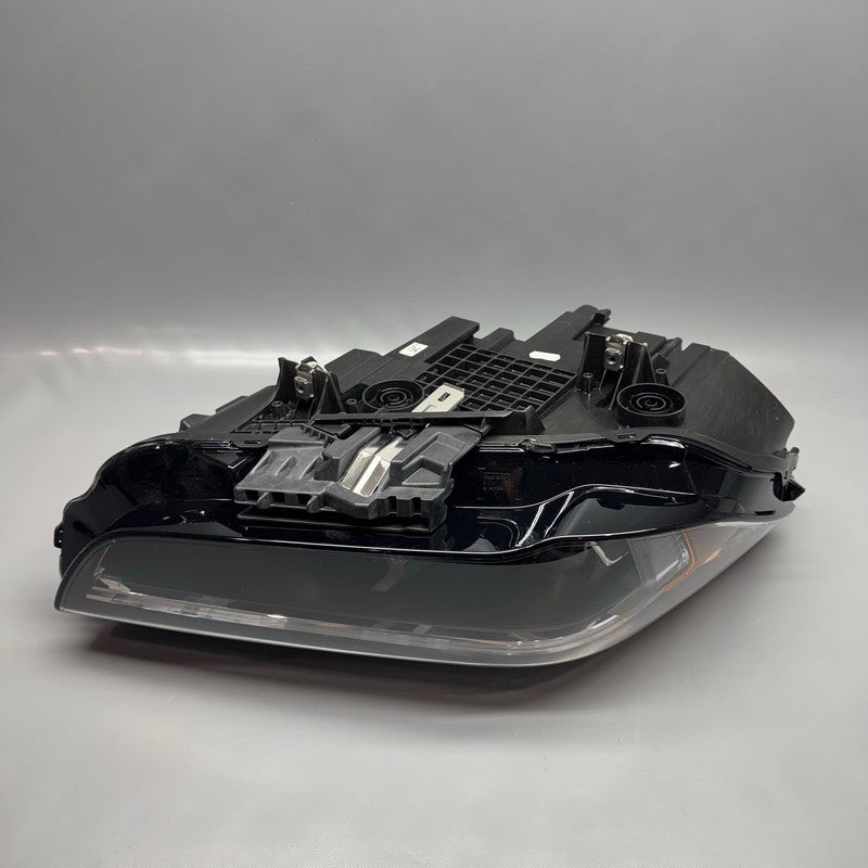 BMW X1 HEADLIGHT RIGHT PASSENGER 2020 2021 2022 LED 63115A01176 OEM