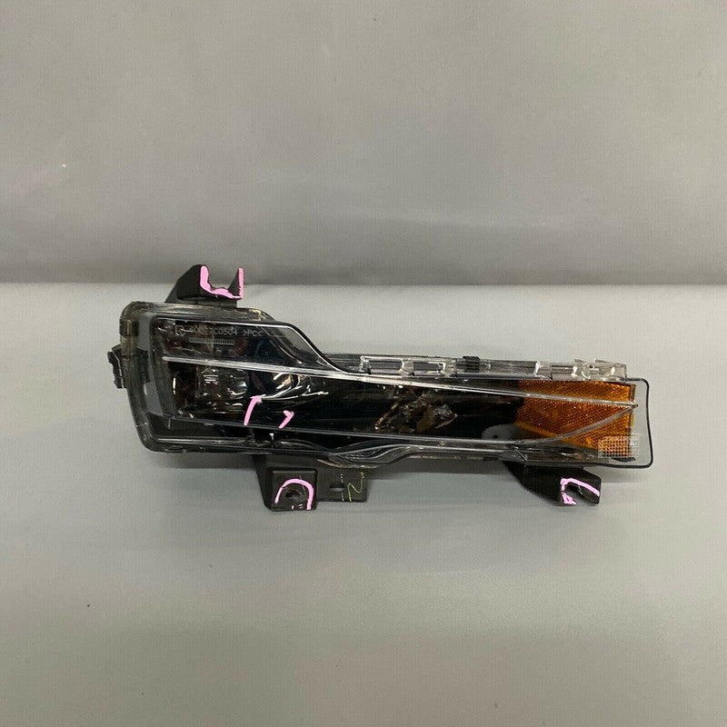 1077392-00-E TESLA MODEL 3 FOG LIGHT RIGHT PASSENGER SIDE 2017 2018 2019 2020 LED OEM 