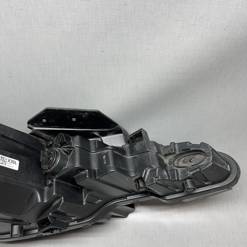 HYUNDAI ELANTRA HEADLIGHT LEFT DRIVER 2019 2020 HALOGEN OEM