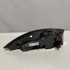 PORSCHE CAYENNE TAIL LIGHT RIGHT PASSENGER 7P5945208R 2015 2016 2017 L