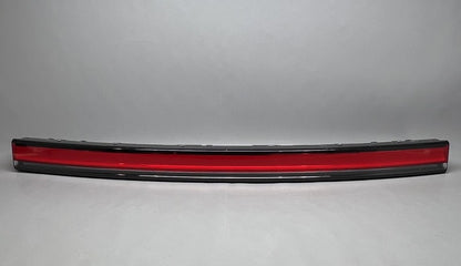 PT00000470M RIVIAN R1S CENTER TAIL LIGHT 2022 2023 2024 LED OEM PT00000470M