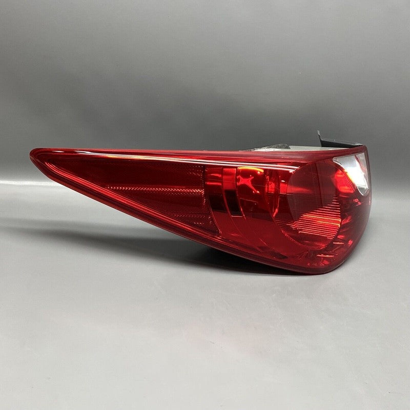 924013Q000 HYUNDAI SONATA TAIL LIGHT LEFT DRIVER 2011 2012 2013 2014 OEM 924013Q000