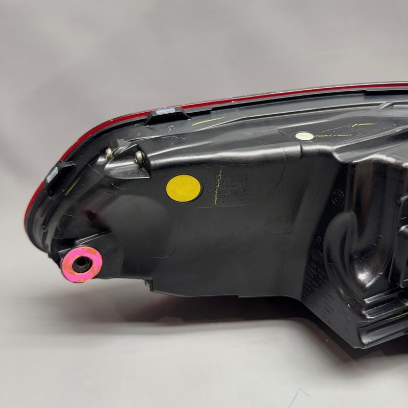 BMW X7 TAIL LIGHT LEFT DRIVER 2019 2020 2021 2022 OEM H35A164A502