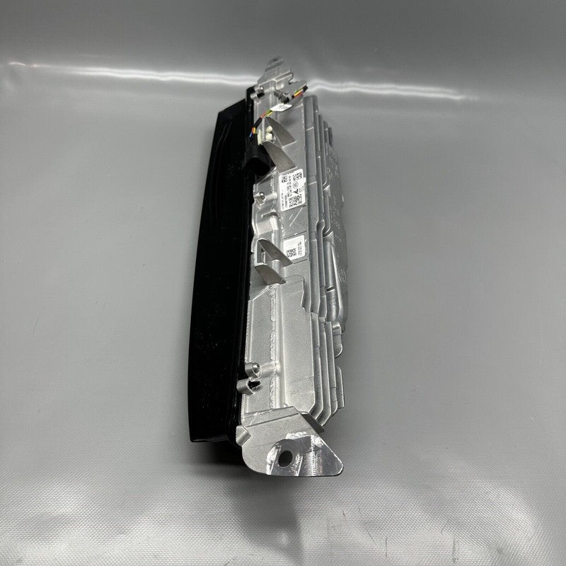 RANGE ROVER VOGUE TAIL LIGHT LEFT DRIVER 2023 2024 OEM M8E2-13404-AL