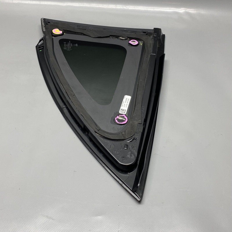 1495741-99-H TESLA MODEL Y QUARTER GLASS RIGHT REAR 2020 2021 2022 2023 OEM 1495741-99-H