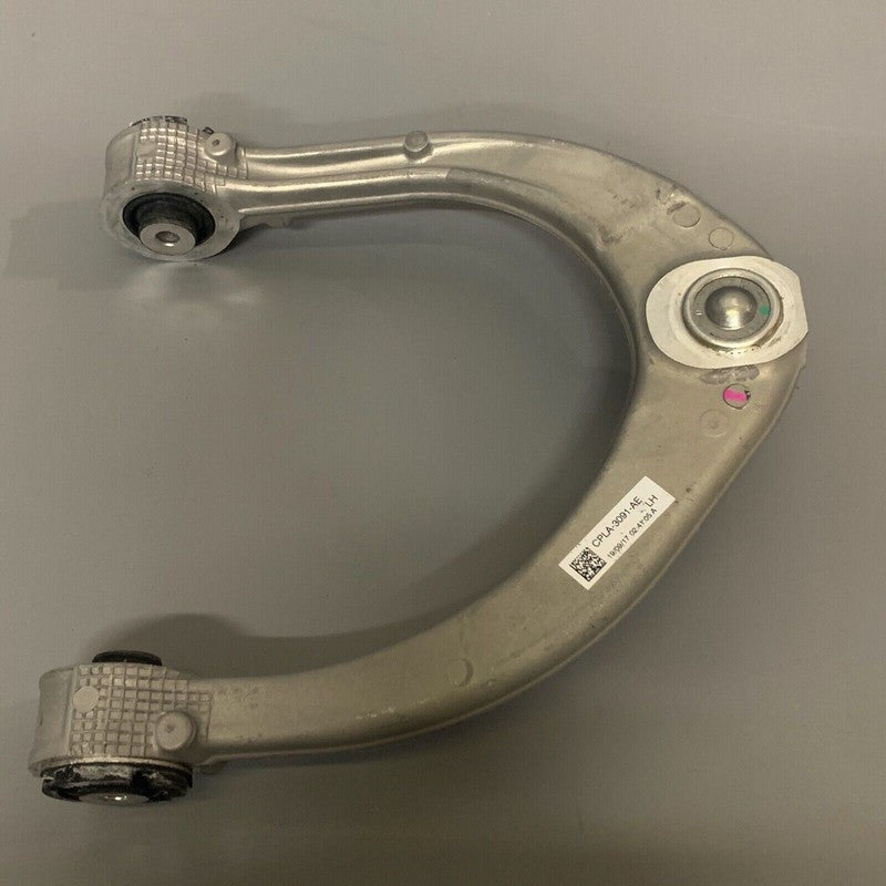 CPLA-3091-AE / LR034214 RANGE ROVER  HSE L405 CONTROL ARM UPPER LEFT FRONT 2013 2014 2015 2016 2017 OEM