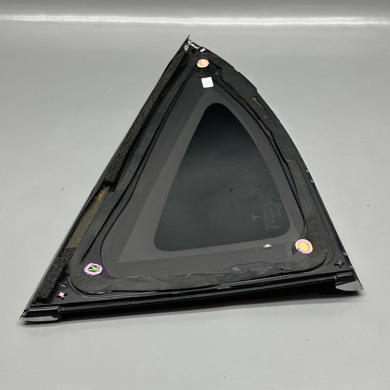 1034906-80-F TESLA MODEL X QUARTER GLASS RIGHT REAR 2016 17 18 19 2020 OEM 1034906-80-F