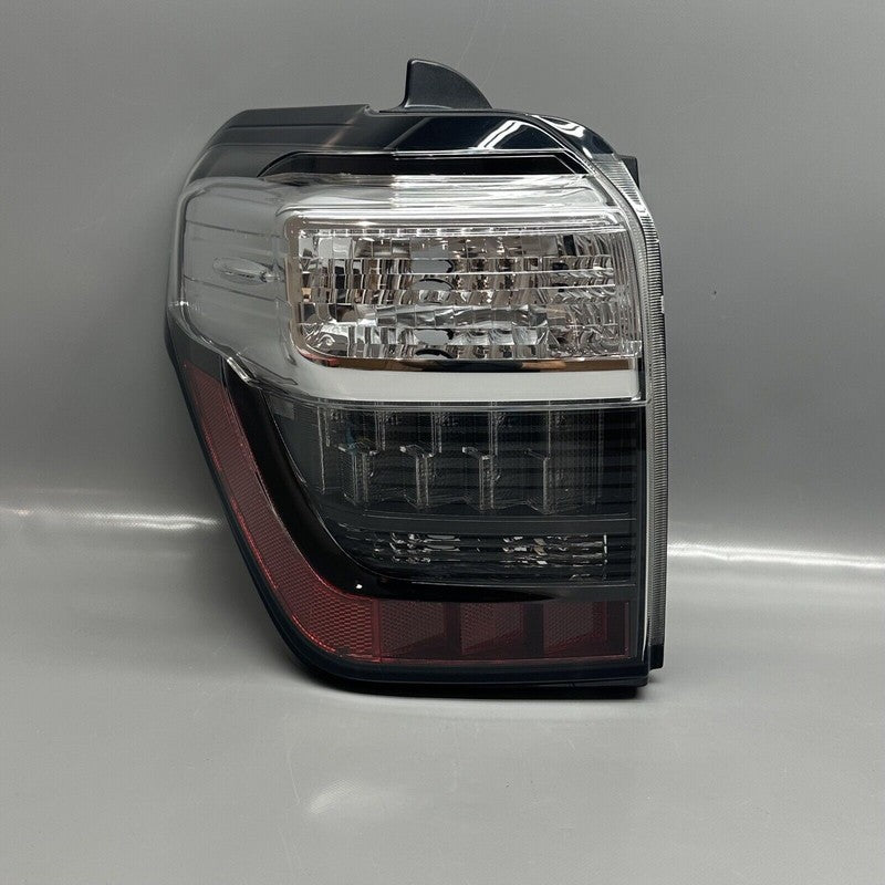 4 RUNNER TOYOTA 4 RUNNER TAIL LIGHT LEFT DRIVER LED 2014 2015 16 17 18 19 2020 2021 OEM 