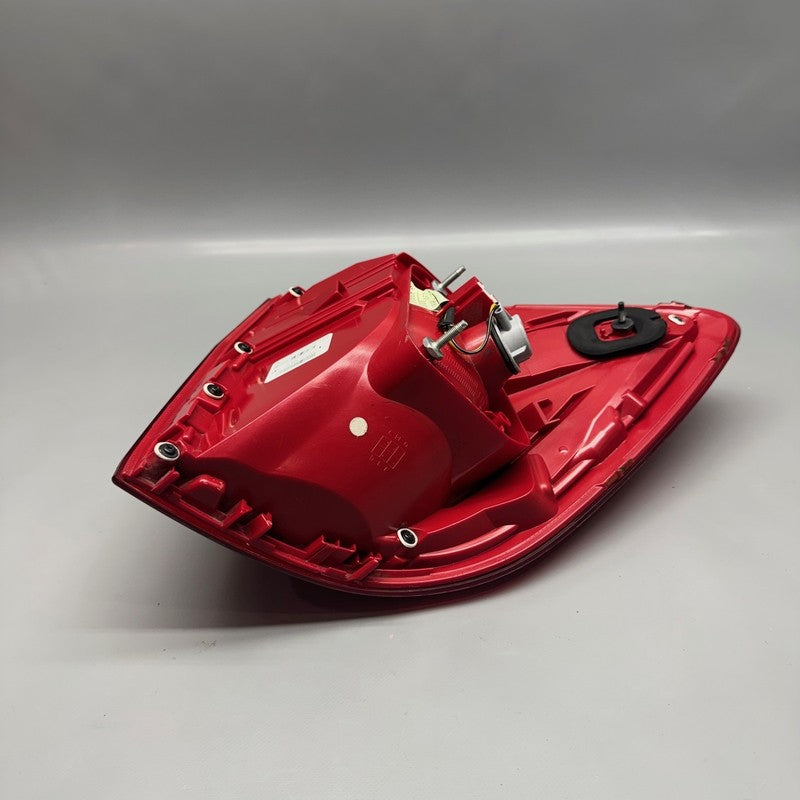 MERCEDES BENZ GL350 TAIL LIGHT LEFT DRIVER 2013 2014 2015 2016 OEM A16
