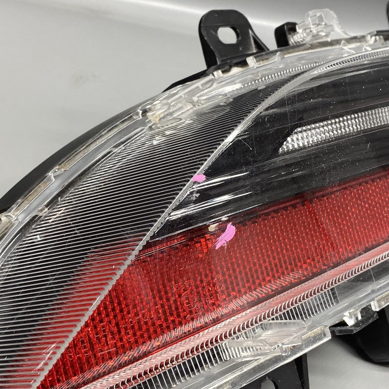 TOYOTA VENZA BUMPER SIGNAL LIGHT LEFT DRIVER 2021 2022 OEM 