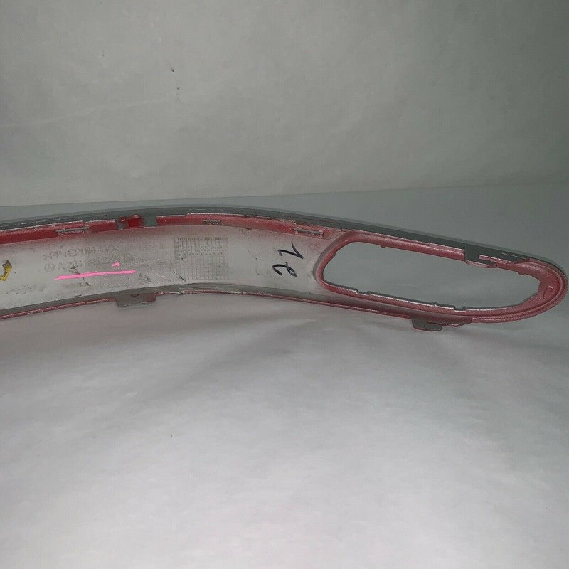 A2038852221 MERCEDES BENZ C230 C320 RIGHT TRIM MOULDING 2001 2002 2003 2004 2005 2006 2007 
