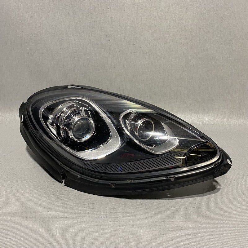 PORSCHE MACAN HEADLIGHT RIGHT PASSENGER XENON 95B941032FL 2015 2016 20