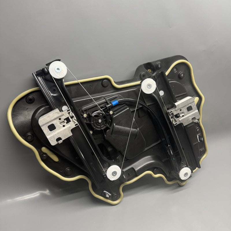 TESLA MODEL 3 WINDOW REGULATOR RIGHT REAR 2017 2018 2019 2020 2021 202